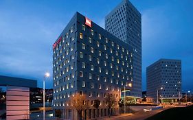 Ibis Barcelona Santa Coloma